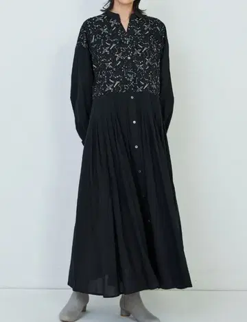 [ 새상품 ] 아두이트리스테스 원피스