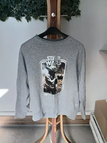 L 사이즈 H&M 스타 워즈 트레이닝복 요다 빈티지 가공