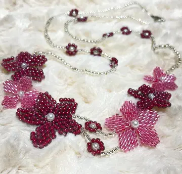 라즈베리 핑크 비즈 꽃 모티브 목걸이 크리스마스 선물