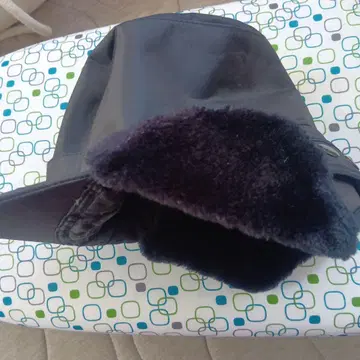 블랙 플라이트 캡 퍼 포함