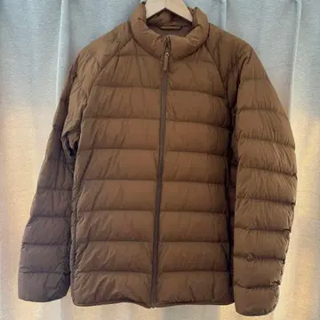 유니클로 울트라 라이트 다운 브라운 XL