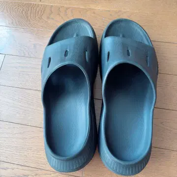 HOKA (호카) 리커버리 샌들