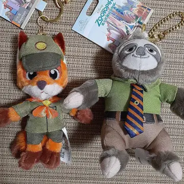 상하이 디즈니 닉 플래시 봉제 인형 키링 주토피아 2점