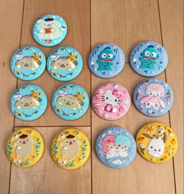 산리오 자수 캔뱃지