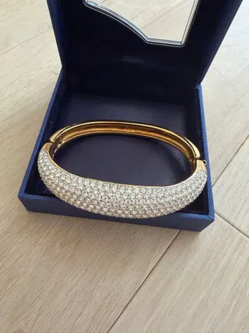 SWAROVSKI (스와로브스키) 큐빅 뱅글/팔찌