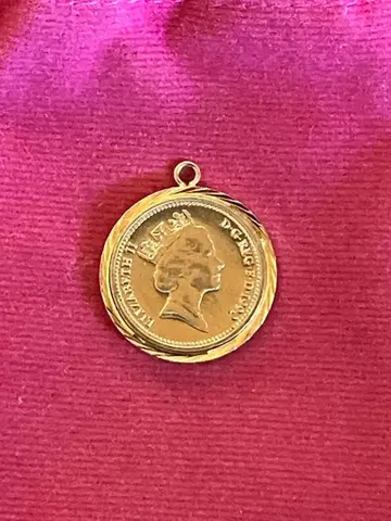 엘리자베스 코인 목걸이