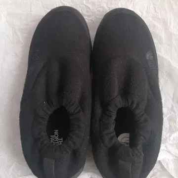 THE NORTH FACE 블랙 슬립온 24