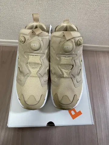 리복 펌프 퓨리 베이지