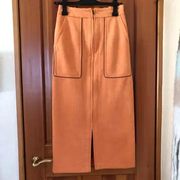 야마다야 라디에이트 오렌지 타이트 스커트 M 사이즈