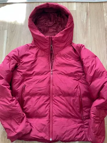 UNIQLO 빨간색 다운 자켓 M