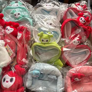 TWICE LOVELYS GiGO 한정판 29점