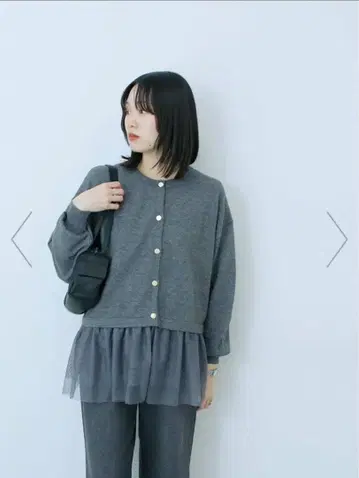 페플럼 튤 니트 가디건 그레이