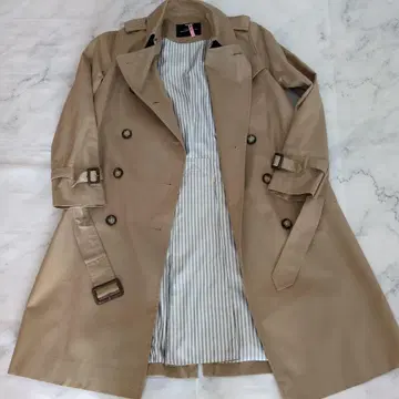 새상품급 유나이티드 애로우즈 베이지 트렌치코트