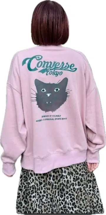 CONVERSE TOKYO 고양이 백 프린트 맨투맨