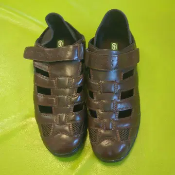 HAWKINS 메쉬 신발