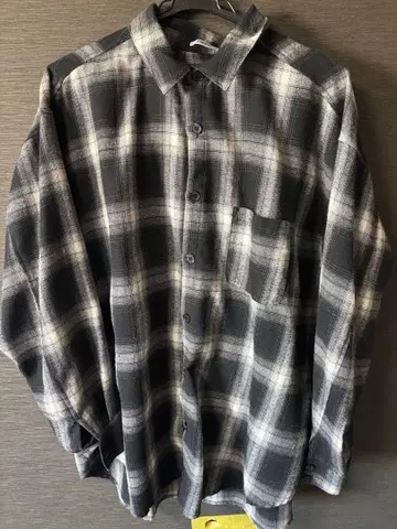 긴팔 셔츠 블랙 화이트 체크