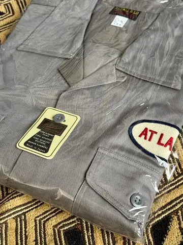 At Last 워크 셔츠