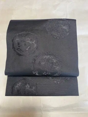 나고야 오비 블랙 베이스 자수 무늬