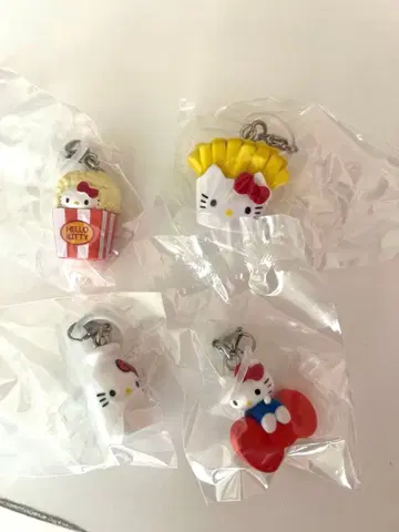 [ 4개 세트 ] 헬로키티 아메리칸 디자인 메지루시 액세서리