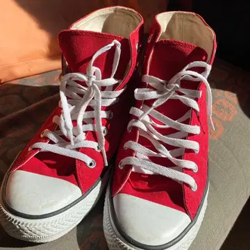 CONVERSE 레드 하이컷 스니커즈