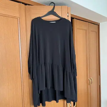 [ 새상품급 ] BEARDSLEY 블랙 튜닉 F 사이즈