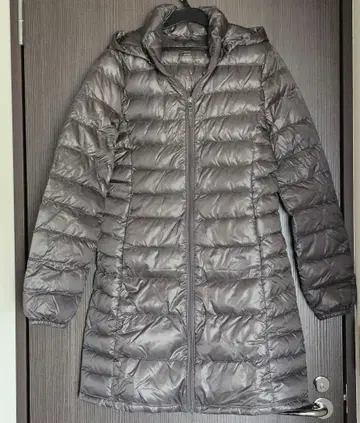 [UNIQLO] 울트라 프리미엄 다운 코트 M 사이즈