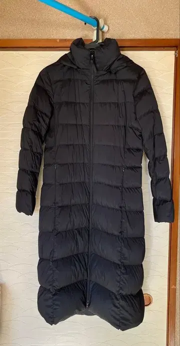 유니클로 울트라 라이트 다운 자켓 후드 부착