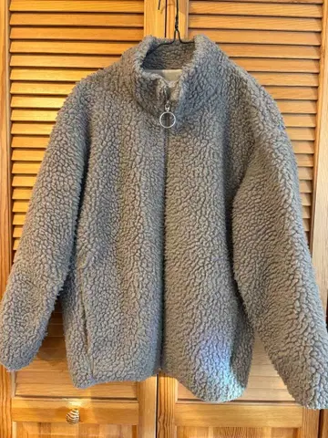 저널 스탠다드 보아 자켓 그레이 집업