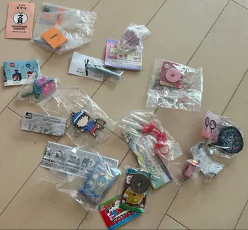 가챠 치비 마루코 프리큐어 줄넘기 CANMAKE 도라에몽 덕질 외