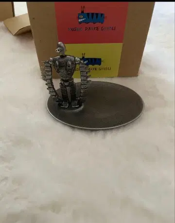 지브리 미술관 옥상 로봇 병 주얼리 트레이 천공의 성 라퓨타