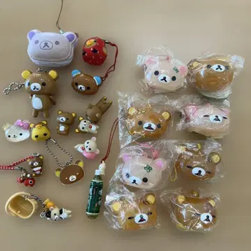 리락쿠마 키링, 스트랩, 피규어 등