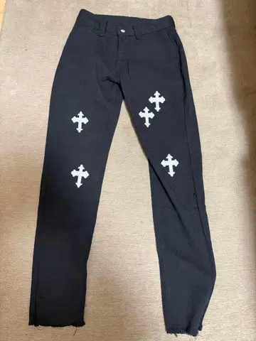 크로스 패턴 자수 스키니 데님 팬츠