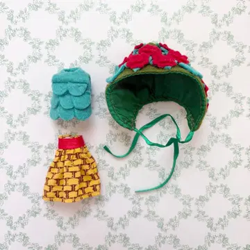 미니 브라이스 무챠챠즈킨 디폴트 아웃핏