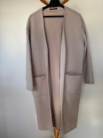 베이지 롱 코트 전면 버튼 one way