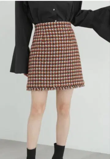 질스튜어트 체크 무늬 프린지 미니 스커트 미사용 새상품