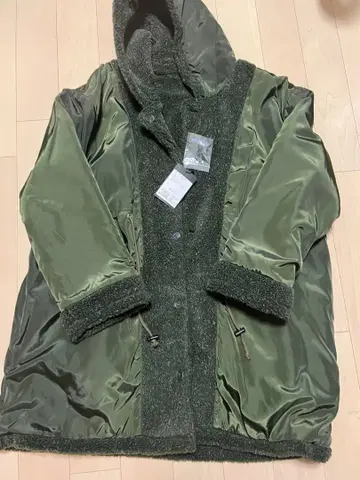 카스타네 보아 리버서블 자켓