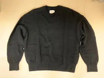 슈타인 블랙 크루넥 스웨터