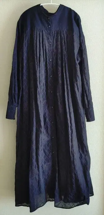 [ 새상품 ] LOISIR 자수 원피스