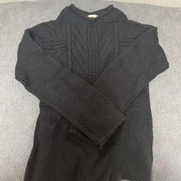 블랙 케이블 니트 스웨터 사이즈 2