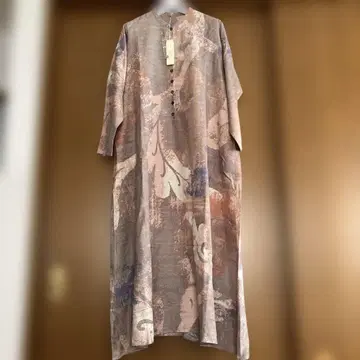 요건 레일 프레스코 드레스