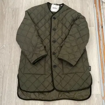 올리브색 퀼팅 자켓