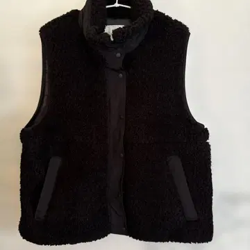 SLOBE 블랙 플리스 베스트