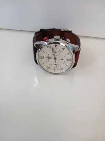 TOMMY HILFIGER 손목시계