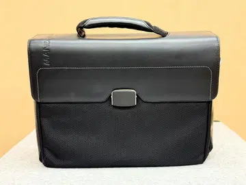 만다리나덕 비즈니스 백 블랙