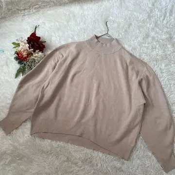 새상품급 [ MOOSSY ] 베이지 하이넥 니트 긴팔(F) 루즈핏