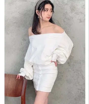 GYDA 제이다 2way 도킹 오프숄더 맨투맨 원피스