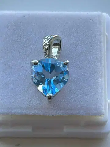 블루 토파즈 스위스 실버 펜던트 탑