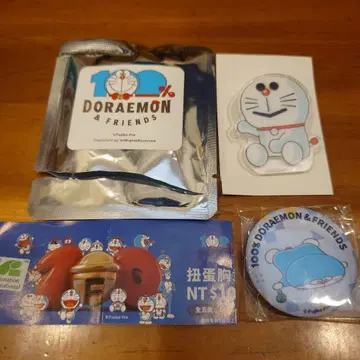 100% 도라에몽 & 프렌즈전 입장 혜택 캔 배치 아크릴 배치