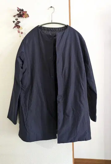 플랜테이션 라이트 리버 다운 코트 네이비 손세탁 가능 새상품급입니다