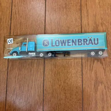 미니카 레벤브로이 트럭